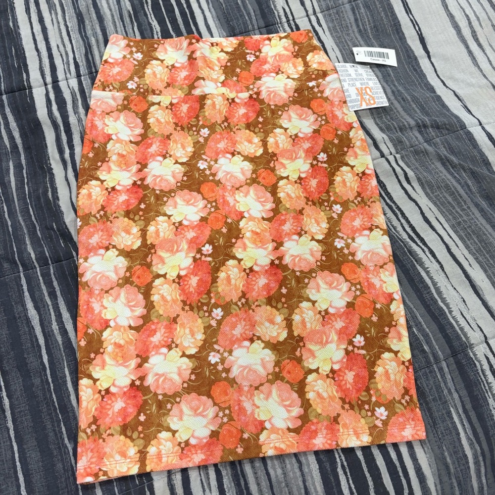 LuLaRoe Floral Pencil Skirt in Orange and Pink